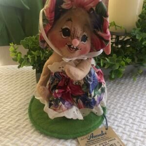 Vintage 1995 Annalee Easter Bunny 6"